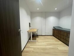 Haig Road (D15), Retail #527571181